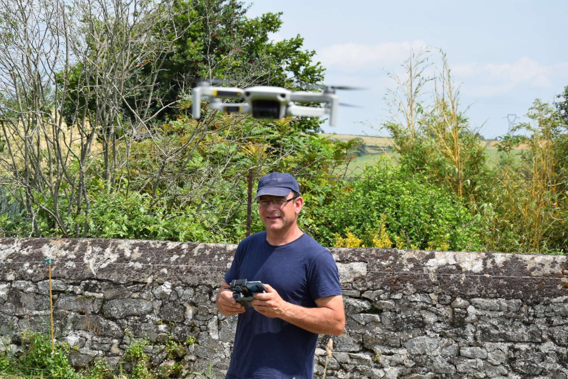 Le Gaec Comeau utilise un drone pour prendre de la hauteur